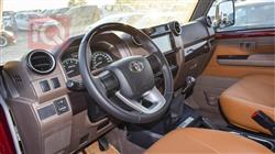 Toyota Land Cruiser 76